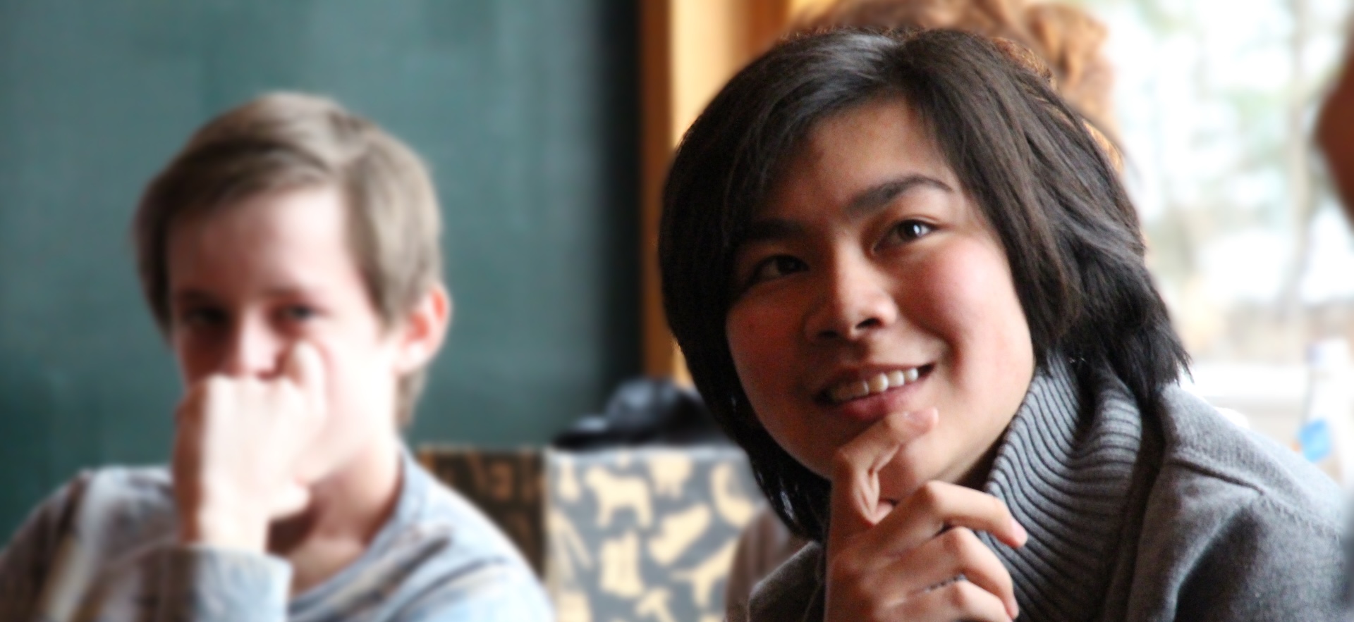 Junge Menschen in einer Gruppenarbeit &ndash; Tage der Orientierung